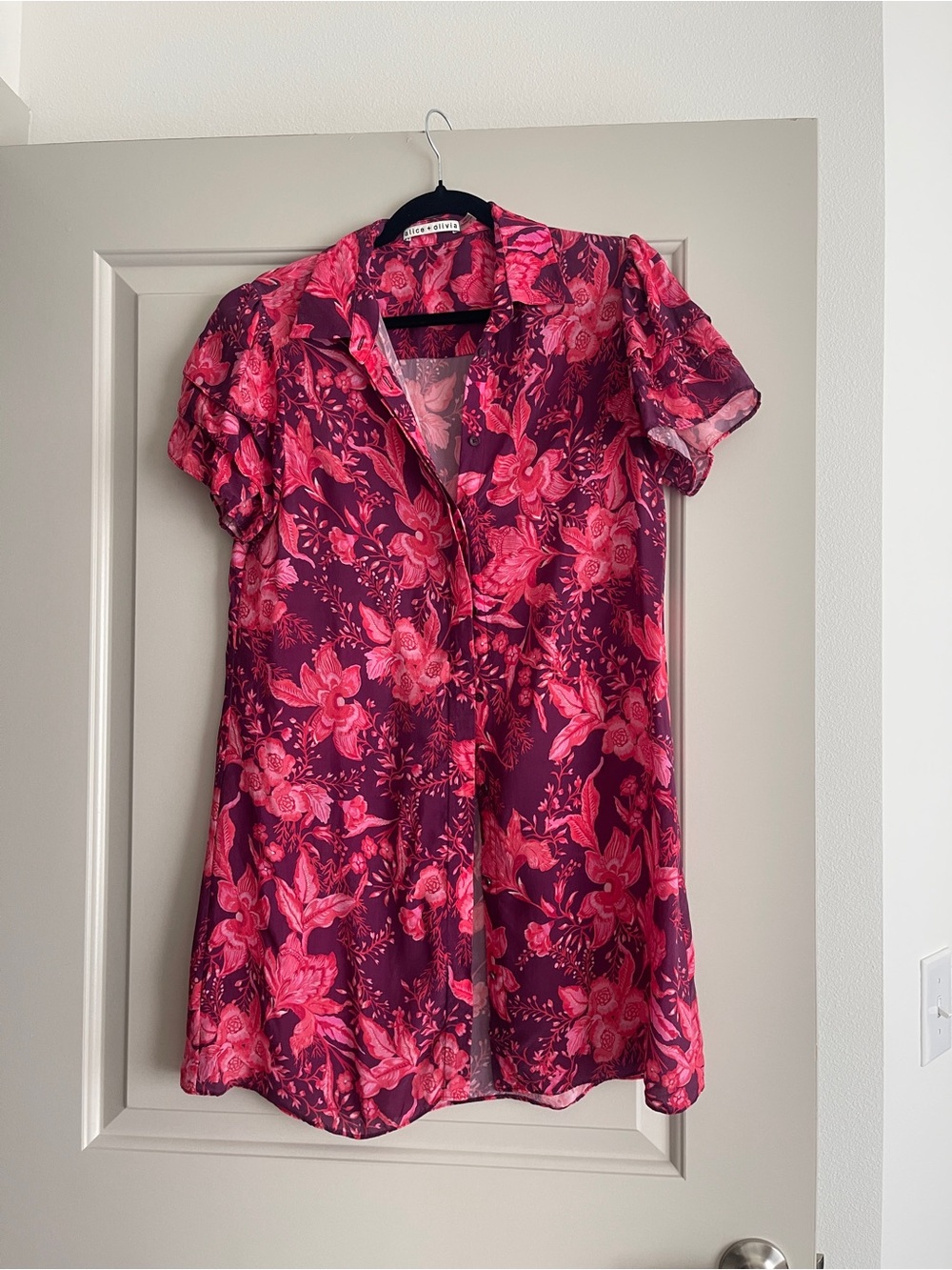 Alice + Olivia Magenta Floral Button-Down Dress Small